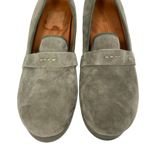 Gentle Souls Loafers Womens Sz 8 Gray Suede Leather Slip On Wedge - Picture 3 of 9
